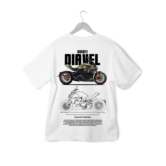 Ducati Diavel Tasarımlı Rahat Kalıp Tişört – Gücün ve Zarafetin Buluşması!