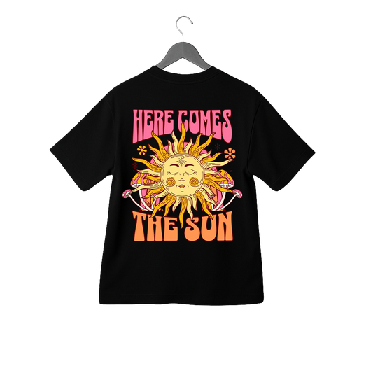 Güneşi İçine Çek: "Here Comes The Sun" Baskılı %100 Pamuk Tişört ☀️